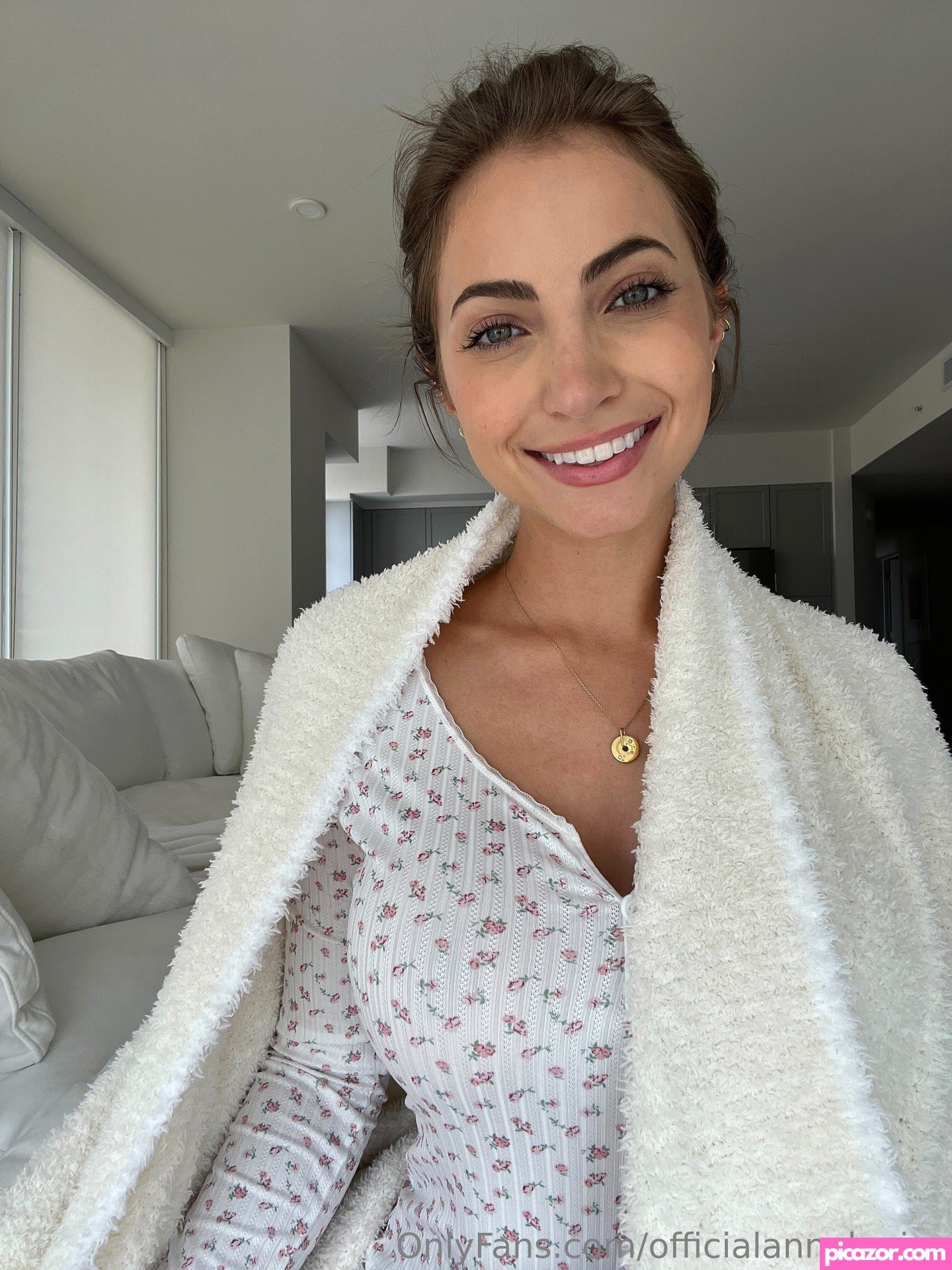 Anna Louise Nude Leaked Photo N252